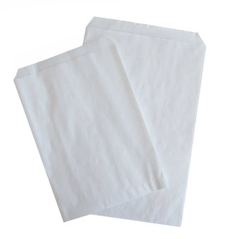 10 wit papieren zakjes 10 x 16 cm