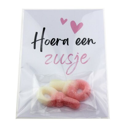 Geboortebedankje hoera een broertje of zusje met 2 snoepspeentjes