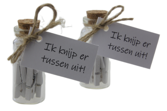 Bedankjes glazen flesje ik knijp er tussen uit!