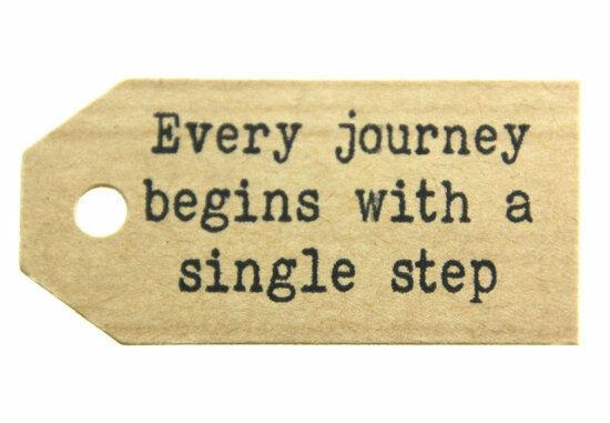 Gelukskaartje kraft label every journey begins with a single step